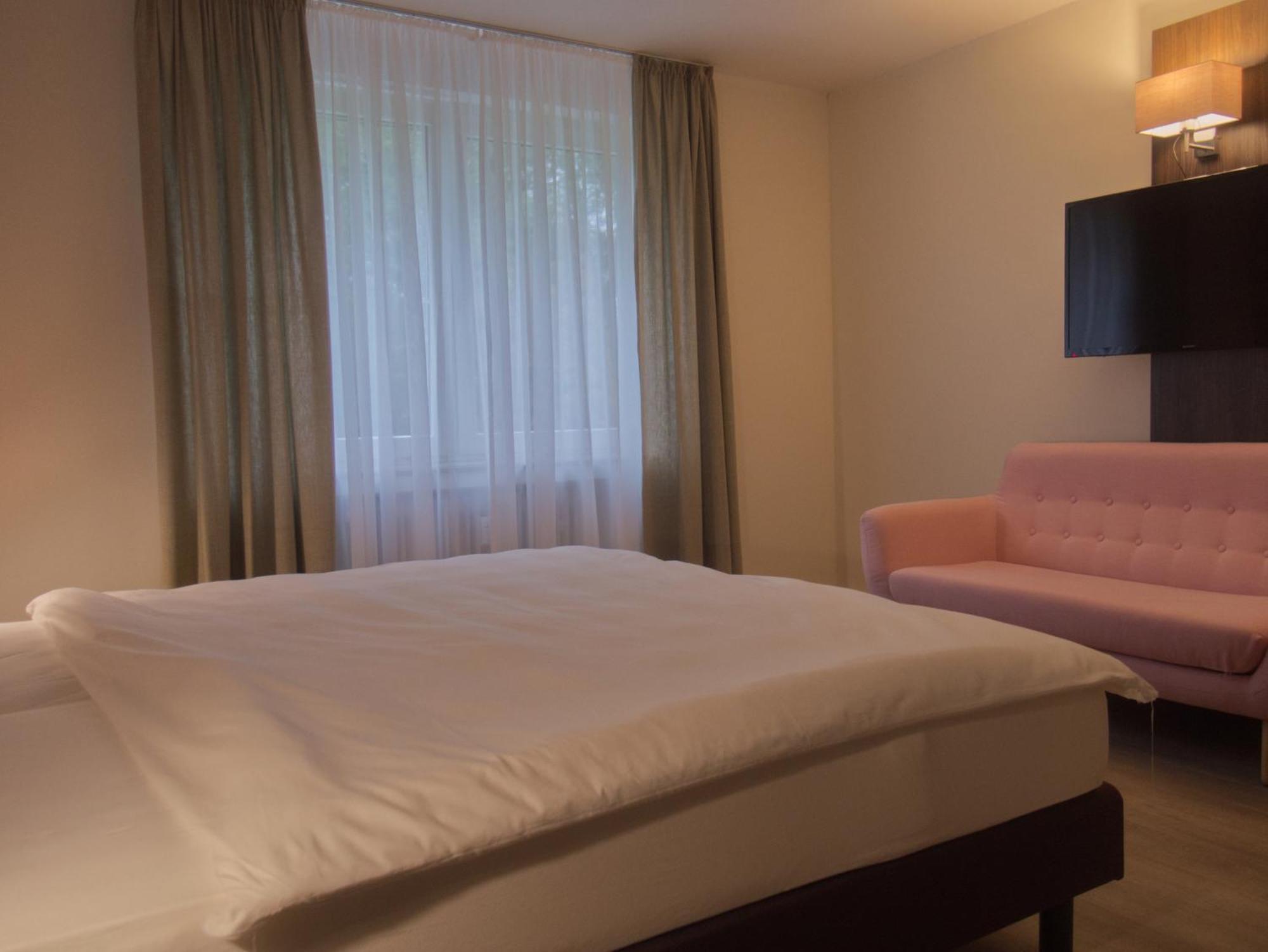 Hotel Faehrhaus Km734 Düsseldorf Pokój zdjęcie