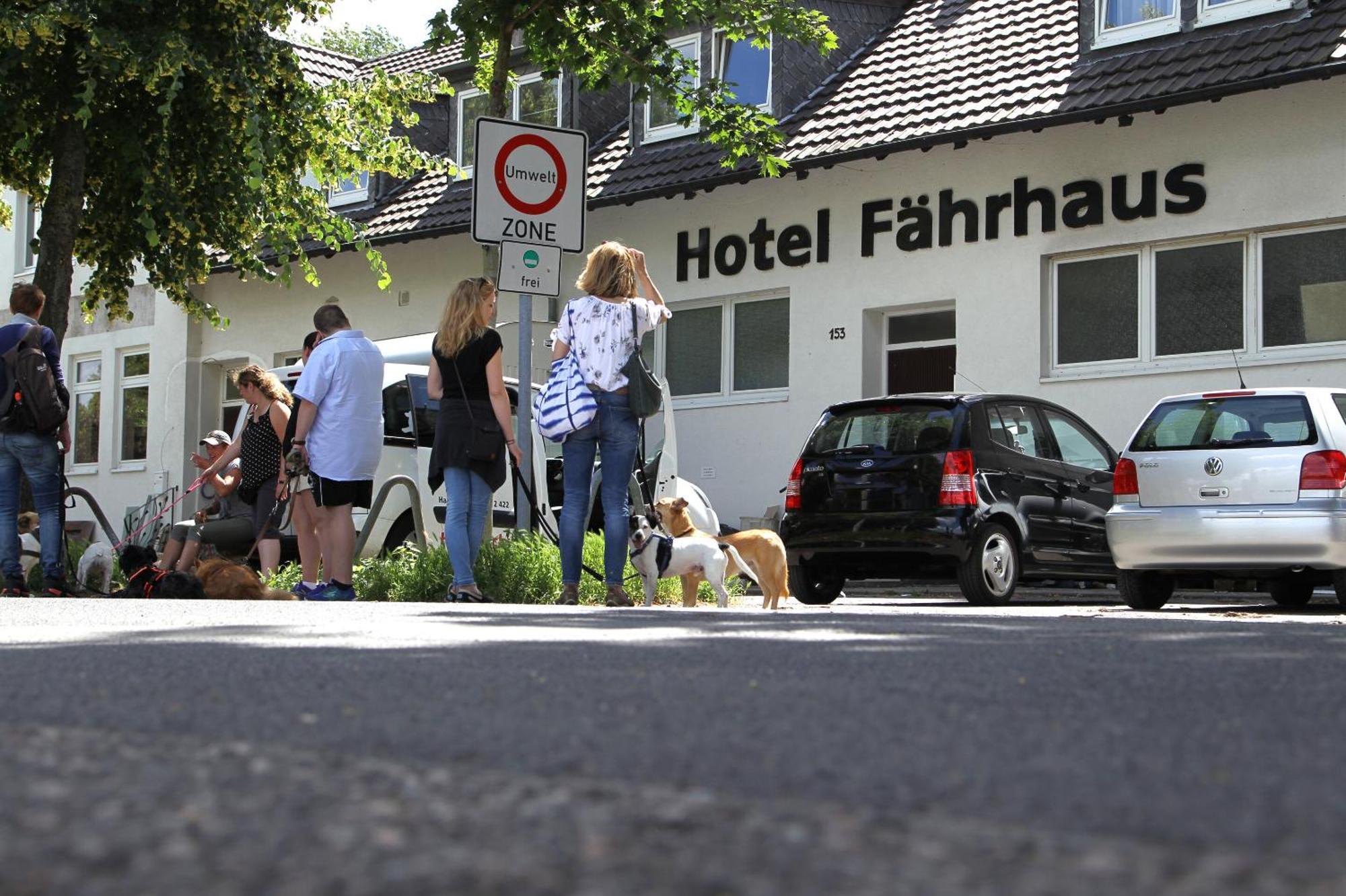 Hotel Faehrhaus Km734 Düsseldorf Zewnętrze zdjęcie